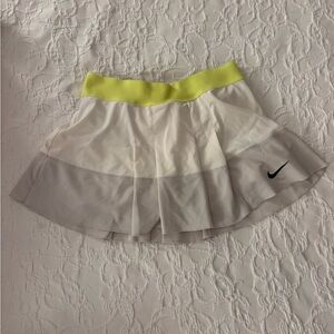 Nike Tiered Yellow and White Tennis Skirt